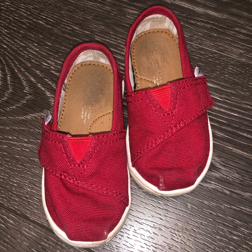 Red Canvas Tiny TOMS Classics